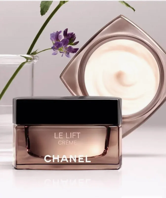 کرم جوانساز و تغذیه‌کننده صورت شنل مدل Le Lift Crème Riche